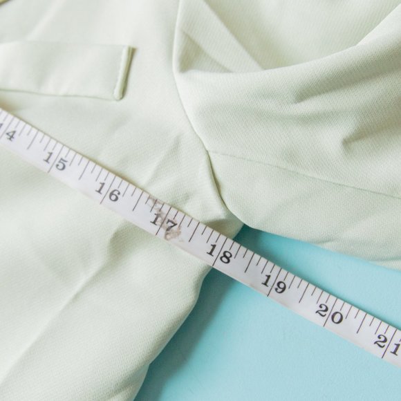 NEW Avec Les Filles Sage Mint Green Cropped Stretch Crepe Blazer Sz Small - Picture 6 of 9